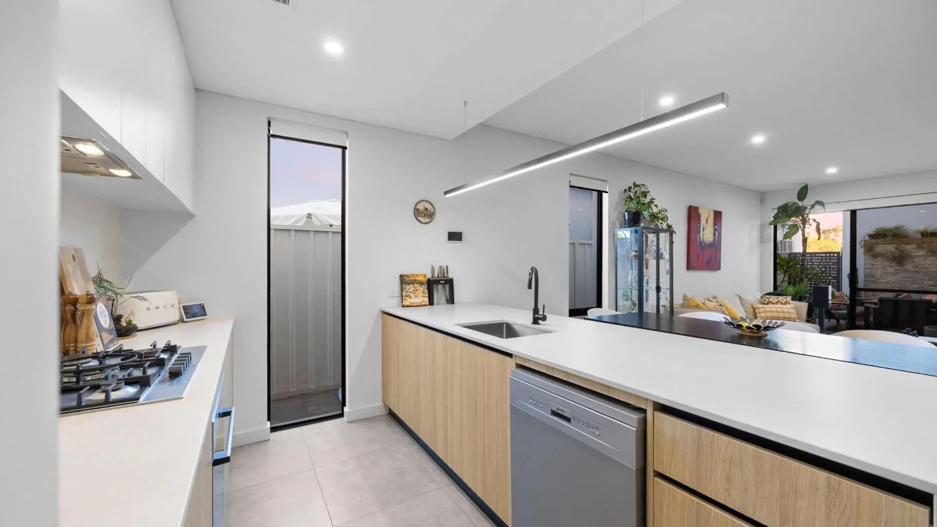 Holiday home Stylish Mount Lawley Retreat Walk To Beaufort Street Perth