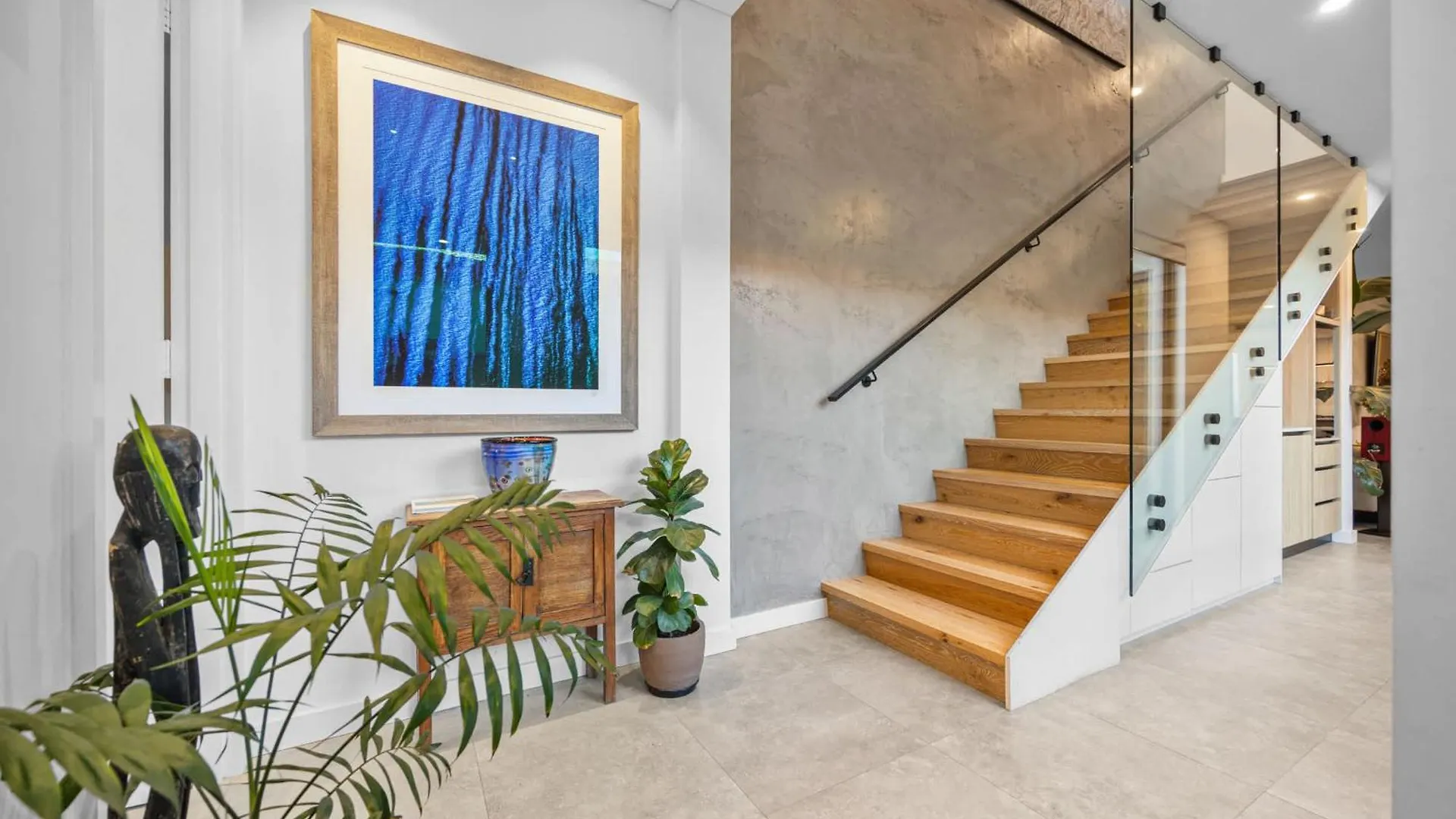 Stylish Mount Lawley Retreat Walk To Beaufort Street Perth Holiday home