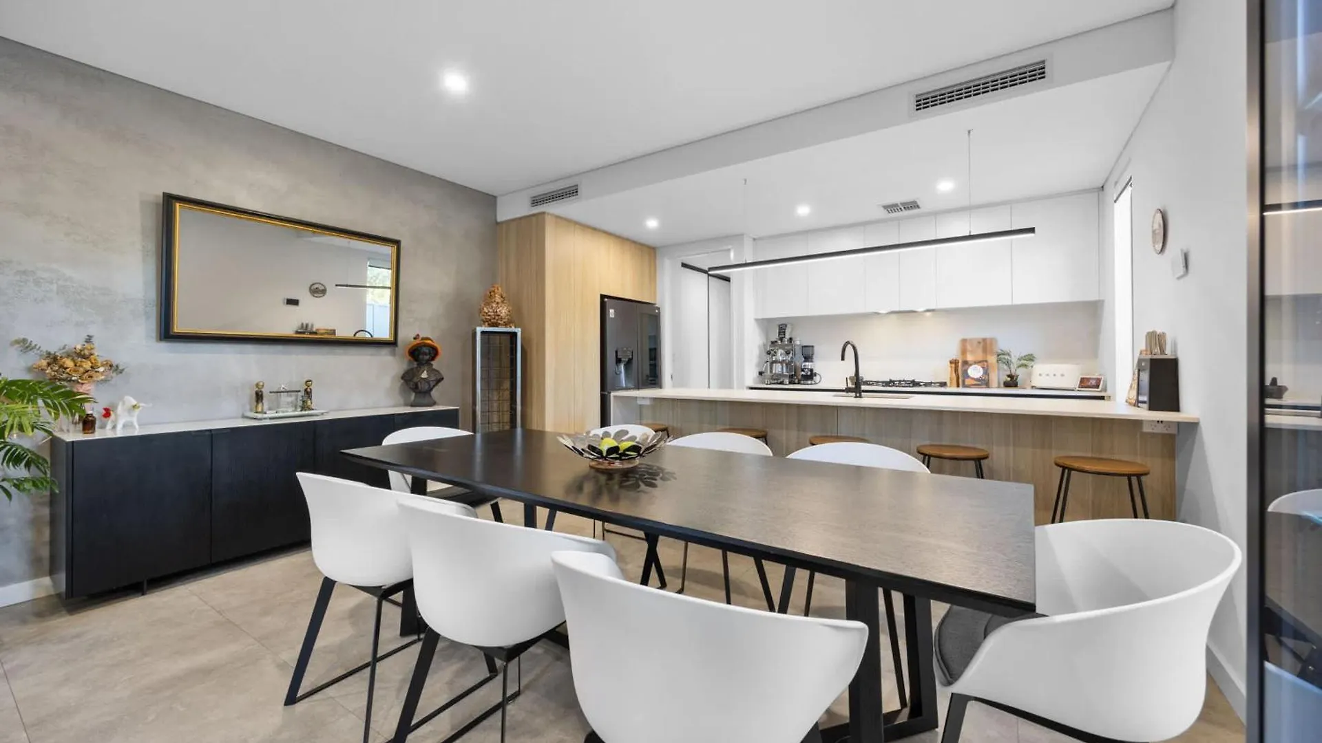 Stylish Mount Lawley Retreat Walk To Beaufort Street Perth 0*,