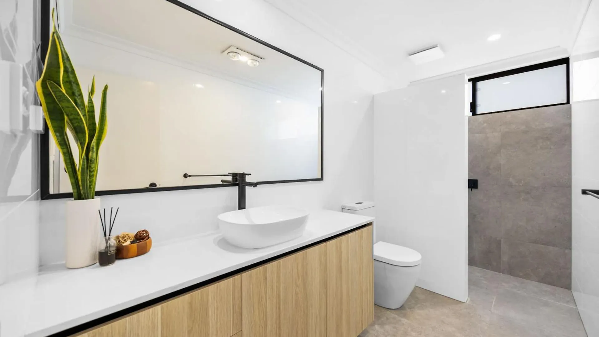 Holiday home Stylish Mount Lawley Retreat Walk To Beaufort Street Perth