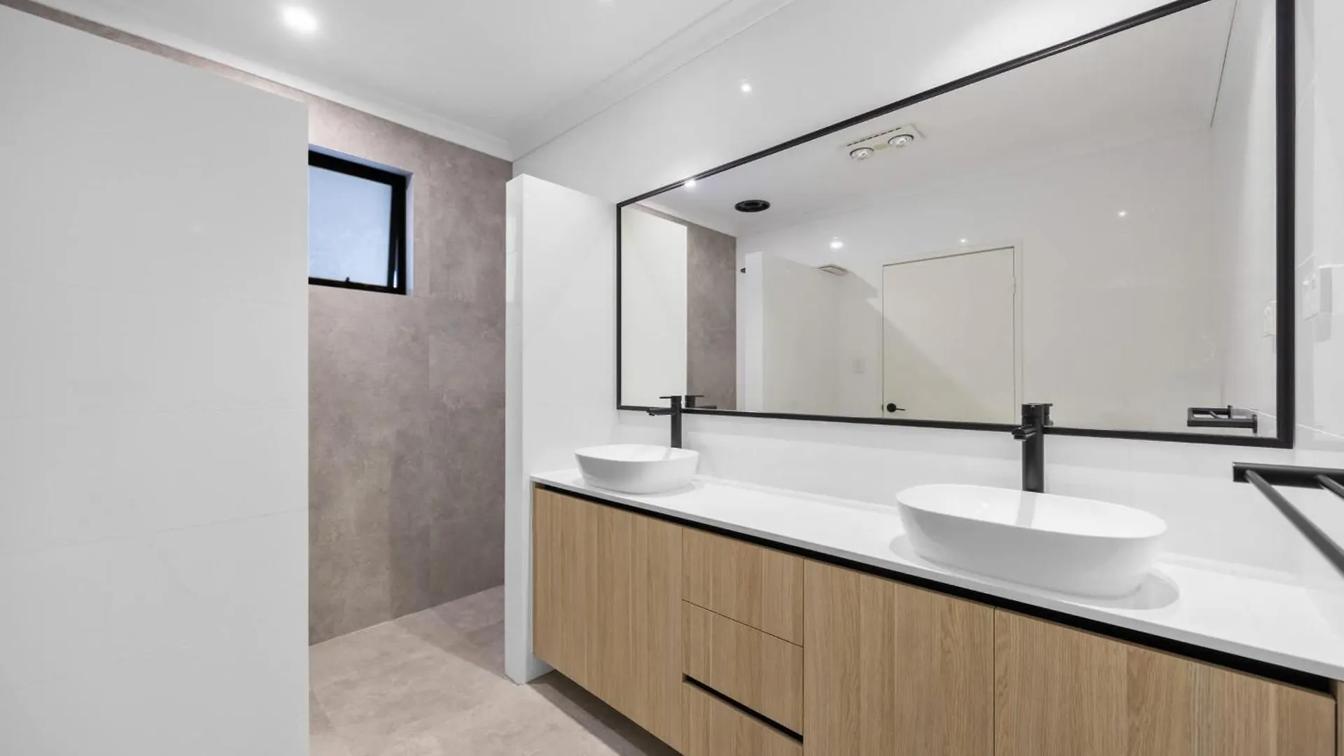 Stylish Mount Lawley Retreat Walk To Beaufort Street Perth