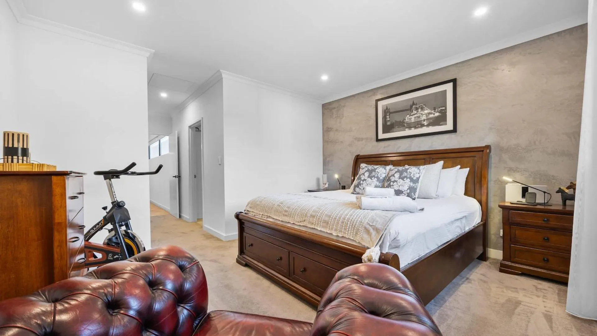 Stylish Mount Lawley Retreat Walk To Beaufort Street Perth Holiday home