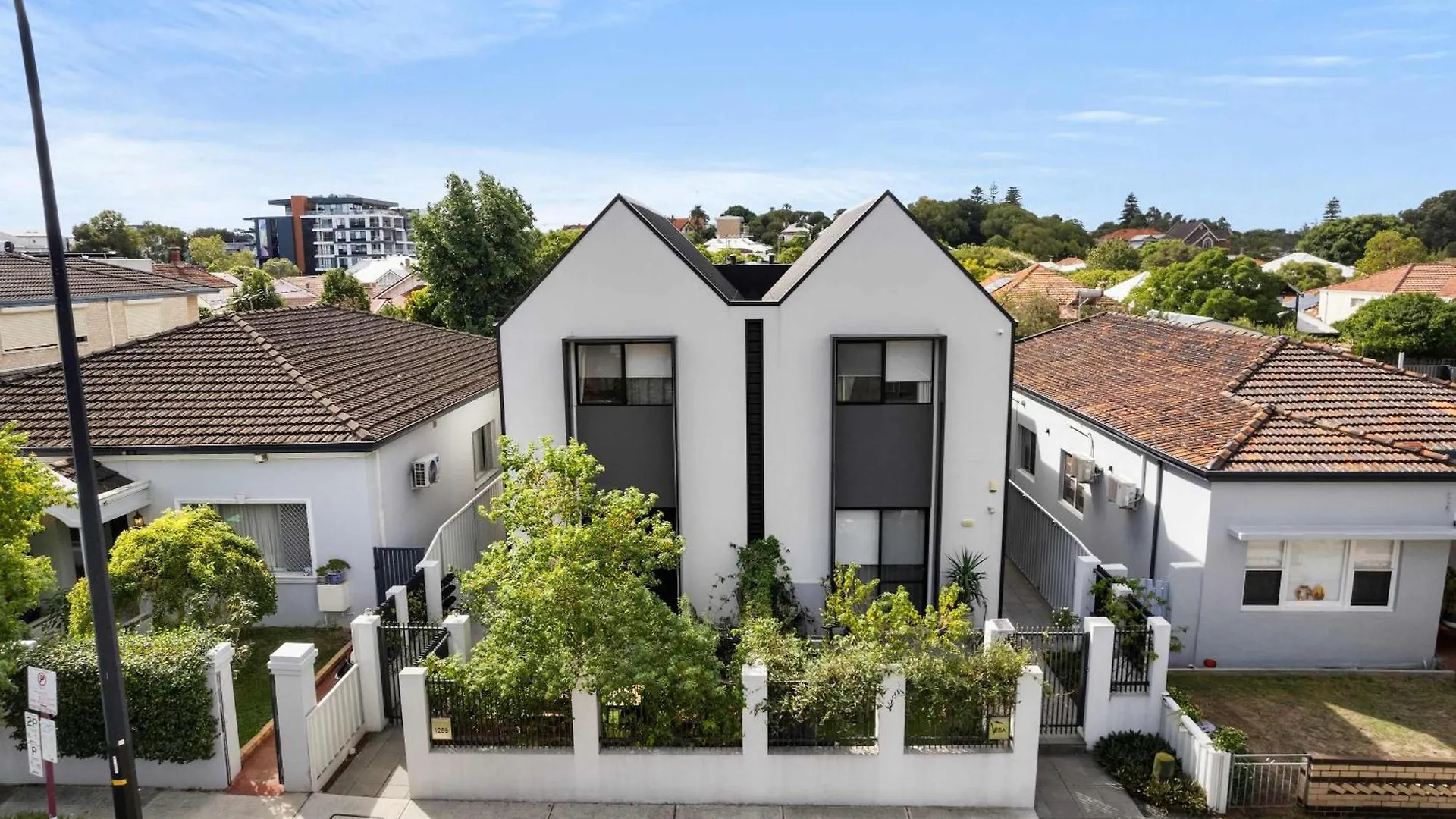 Holiday home Stylish Mount Lawley Retreat Walk To Beaufort Street Perth